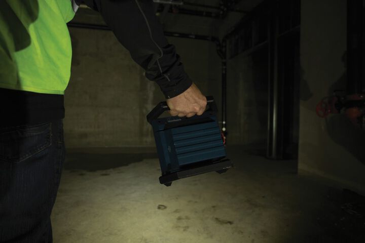 Bosch 18V Connected LED Floodlight (Bare Tool), large image number 2