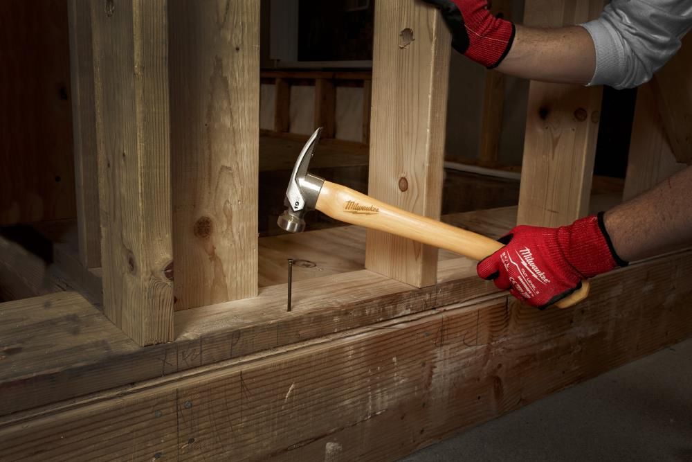 Milwaukee 19oz Smooth Face Hickory Wood Framing Hammer, large image number 10