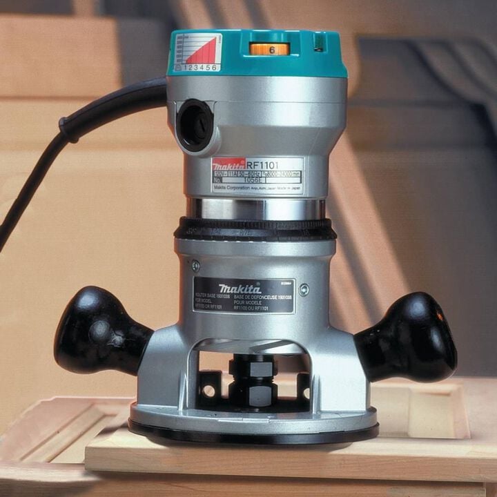 Makita Router 11-Amp 2-1/4 HP Motor with 1/2in and 1/4in Collets, large image number 8