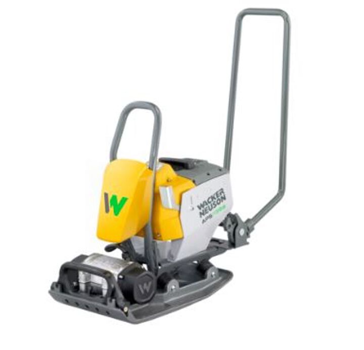 Wacker Neuson APS1135E Battery Vibratory Plate with 2 BOB14 Batteries & Quick Charger