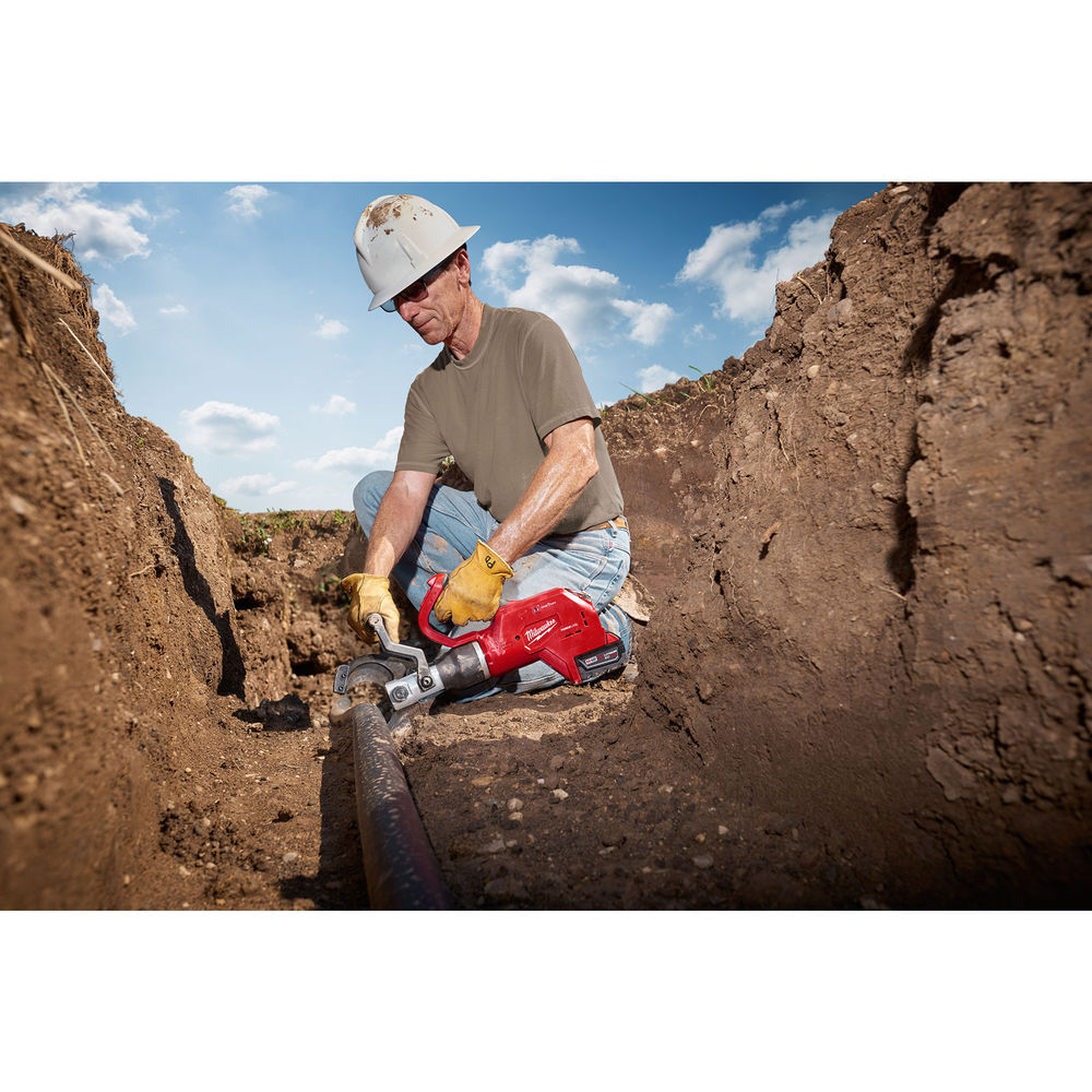 Milwaukee M18 FORCE LOGIC 3 Inch Underground Cable Cutter & M18 REDLITHIUM XC 18V 5Ah Battery Bundle, large image number 9