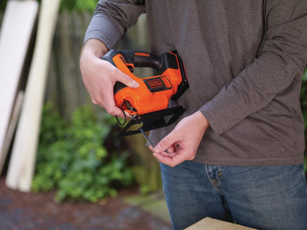 Black and decker 2025 cordless jigsaw 20v