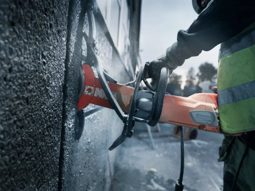 Husqvarna Construction K4000 Electric Cut-N-Brake 2.4 HP 16 Inch Power Cutter Body Only, large image number 6