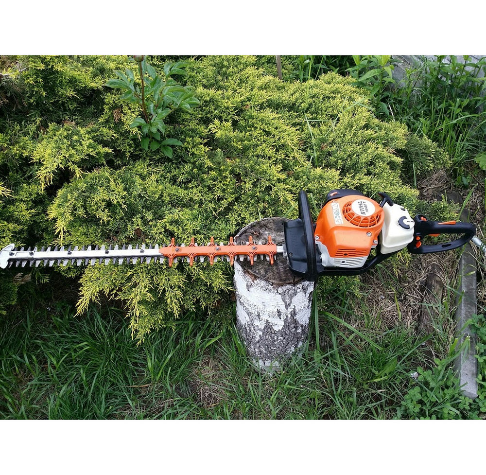 Stihl HS 82 T-Z 30 Inch 22.7 cc Gas Powered Hedge Trimmer with Muffler, large image number 4