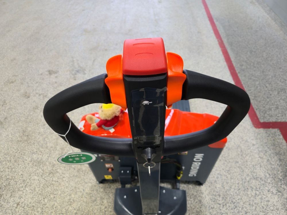 Heli Americas 3300 Lb 24V Battery Powered Pallet Jack, large image number 10