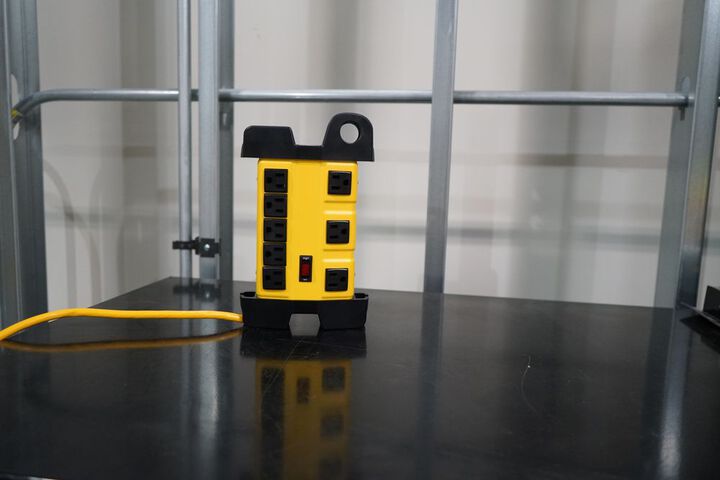 Southwire Power Strip 8 Outlet, large image number 4
