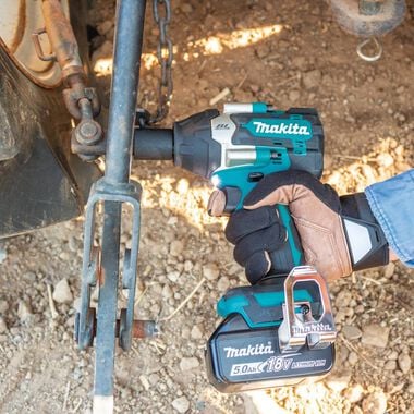 Makita 18V LXT 1/2in Sq Drive Impact Wrench Kit with Friction Ring Anvil, large image number 3