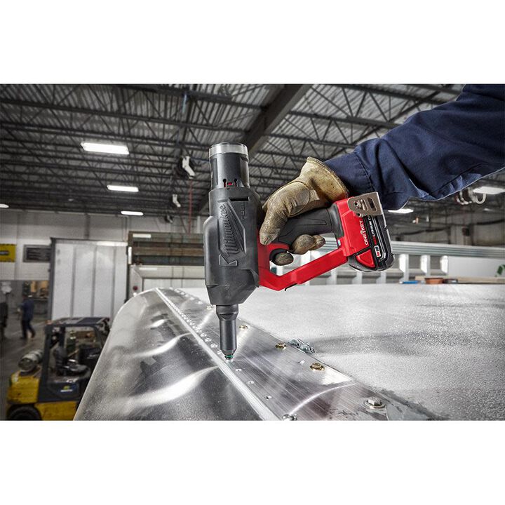 Milwaukee M18 FUEL 1/4inch Blind Rivet Tool with ONE-KEY Protective Boot, large image number 4