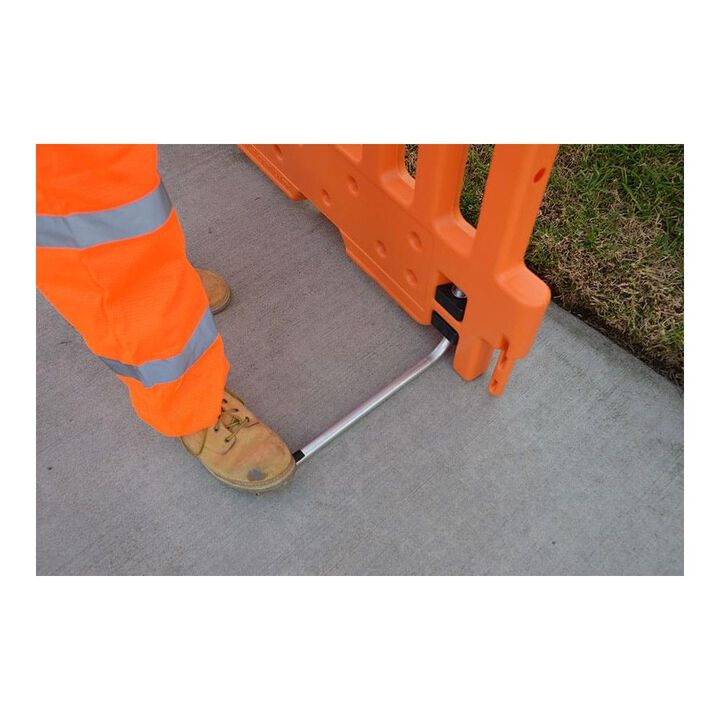 Vizcon Orange UV Stabilized Polyethylene Plastic ADA Wall with Legs, large image number 5