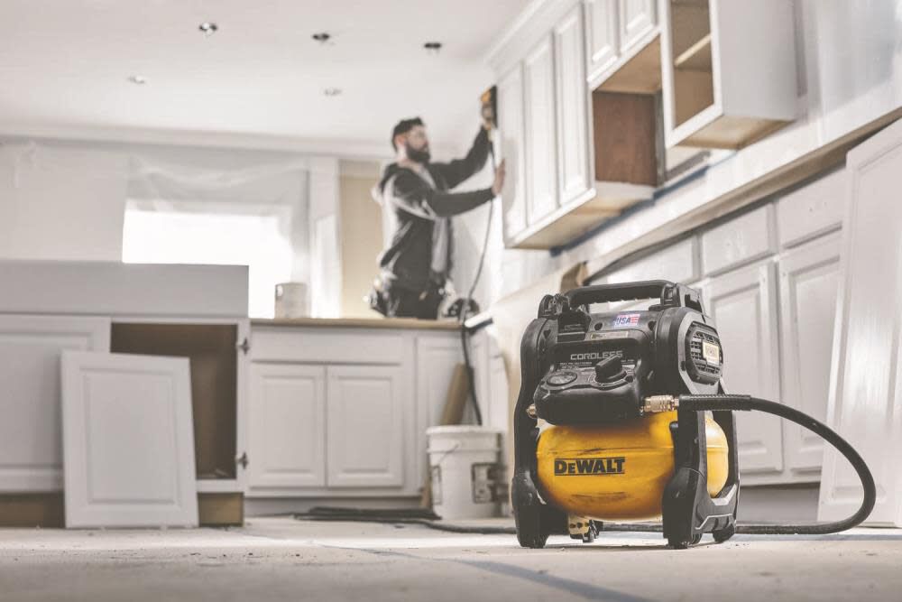 DEWALT 20V MAX Air Compressor 2 1 2 Gallon Brushless Cordless