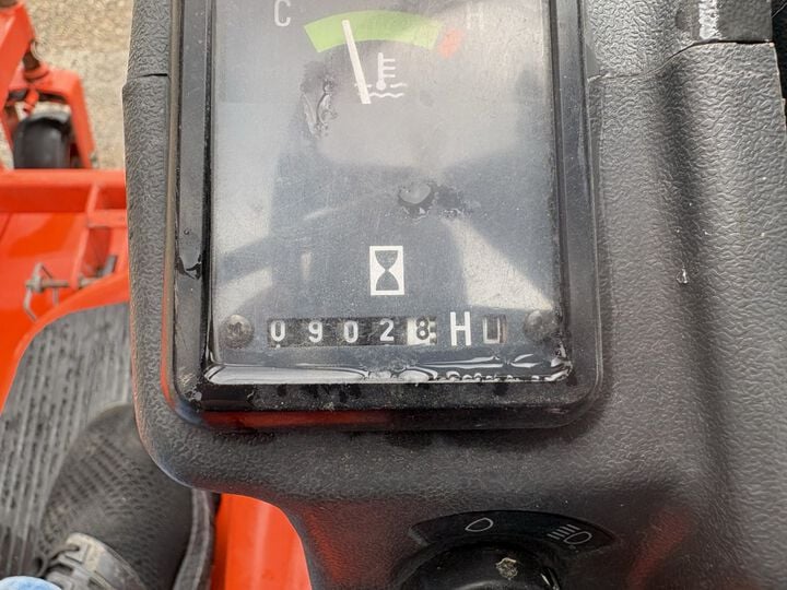Kubota F3060 72 Inch 4WD Front-Mount Diesel Mower Used 2005, large image number 8