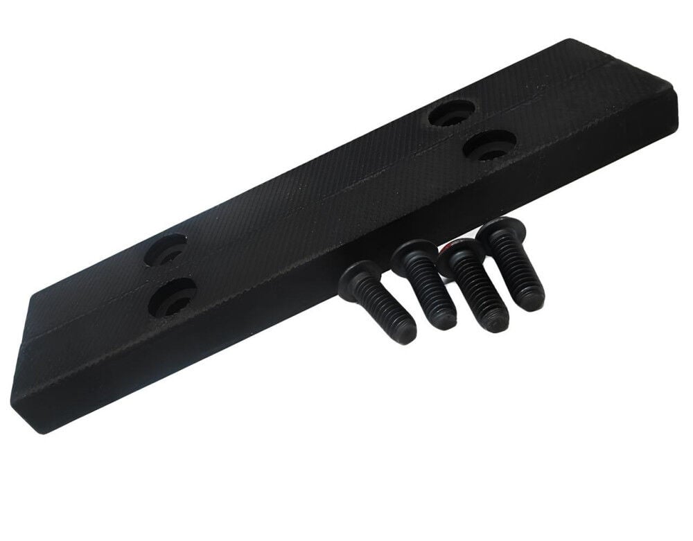 Wilton 8 Inch Steel Replacement Serrated Vise Jaw Set with Screws, large image number 1