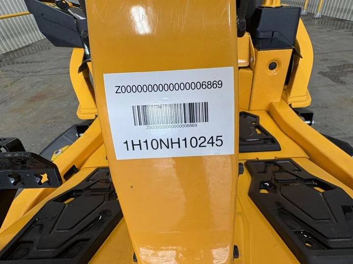 Cub Cadet ZTS1 46 Inch Zero-Turn Riding Lawn Mower Used 2022, large image number 11