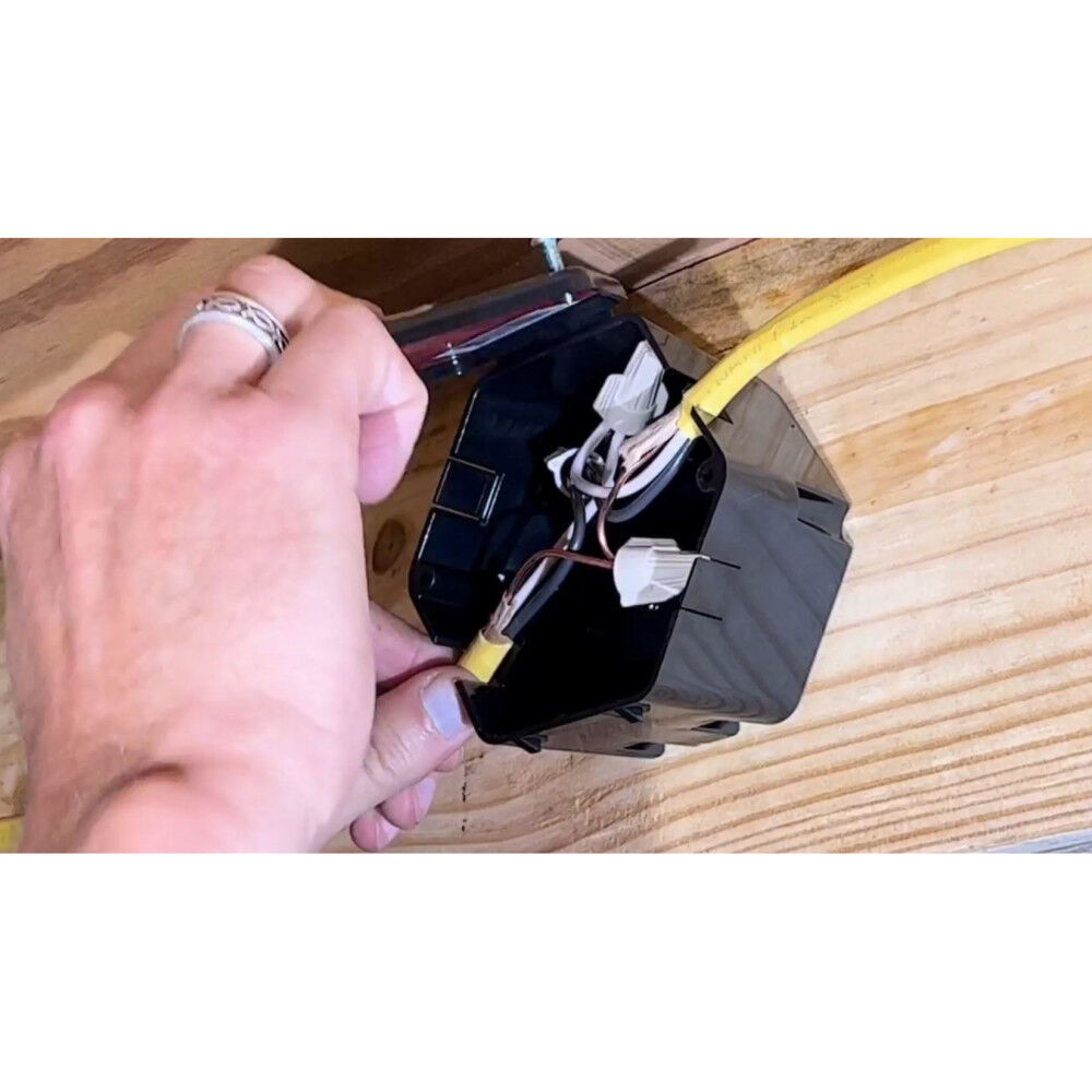 Rack-A-Tiers 4 in Open Splice Junction Box 25pc JB400.P25 Rack-A-Tiers 4 in Open Splice Junction Box 25pc JB400.P25