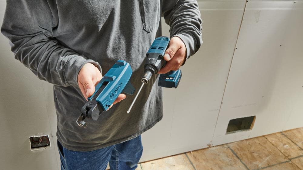 Bosch 18V 1 4in Hex Screwgun Kit with 1 CORE18V 4.0 Ah Compact