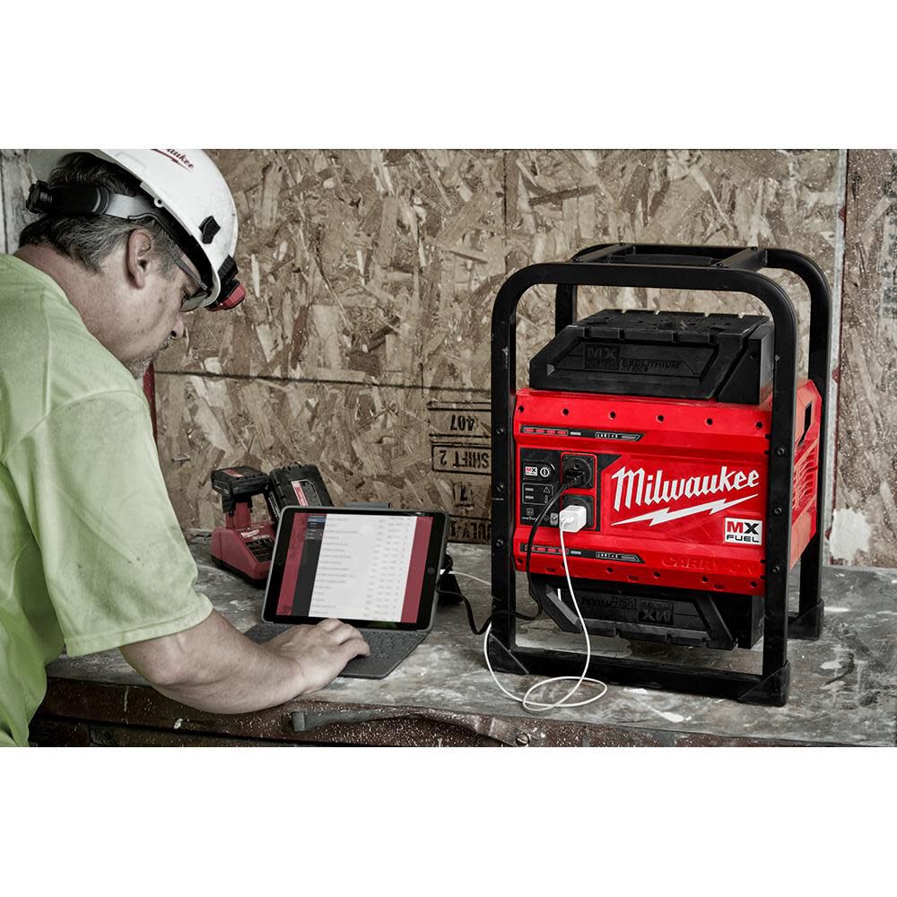 Milwaukee MX Fuel Carry-On 3,600 Watt Lithium-Ion 2 Battery Portable Power Supply Kit, large image number 11