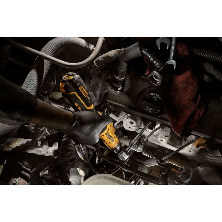 DEWALT 12V 3/8 in Compact Ratchet Kitted-G Kit, large image number 6