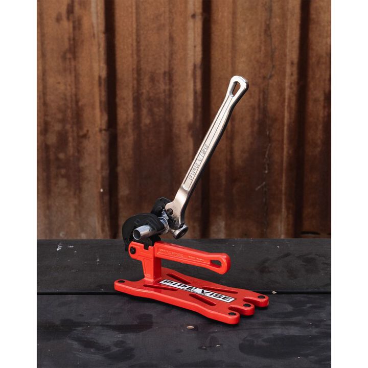 Pipe Vise The Amigo Slim L 1/2 Inch- 1 Inch Pipe Wrench with Contoured Handle, large image number 5