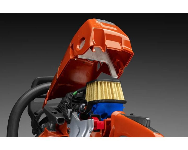 Husqvarna 572 XP 28 Inch and C83 Chain 5.8HP Gas-Powered Lightweight Chainsaw, large image number 8