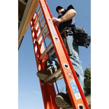 Werner 16-ft Fiberglass 300-lb Type IA Extension Ladder, large image number 11