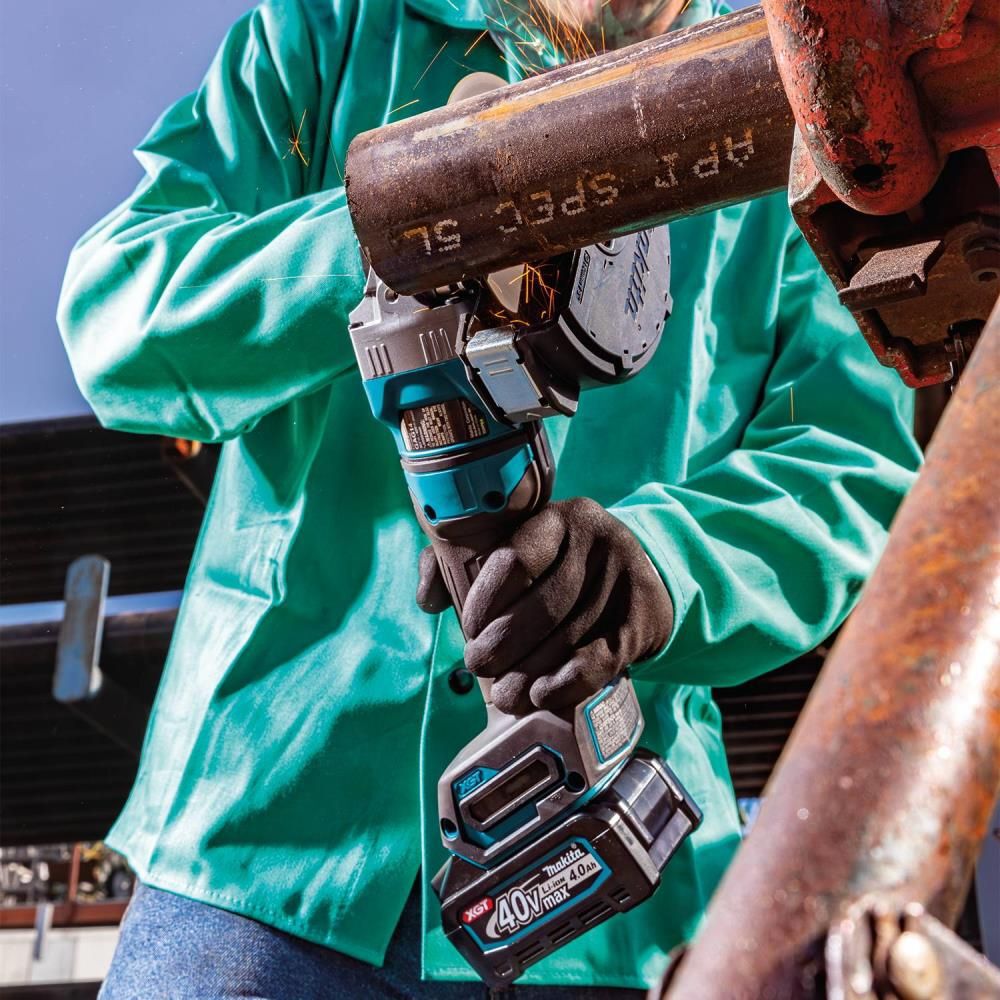 Makita 40V max XGT Cordless 4-1/2 in / 6 in Paddle Switch Angle Grinder 4Ah Kit, large image number 13