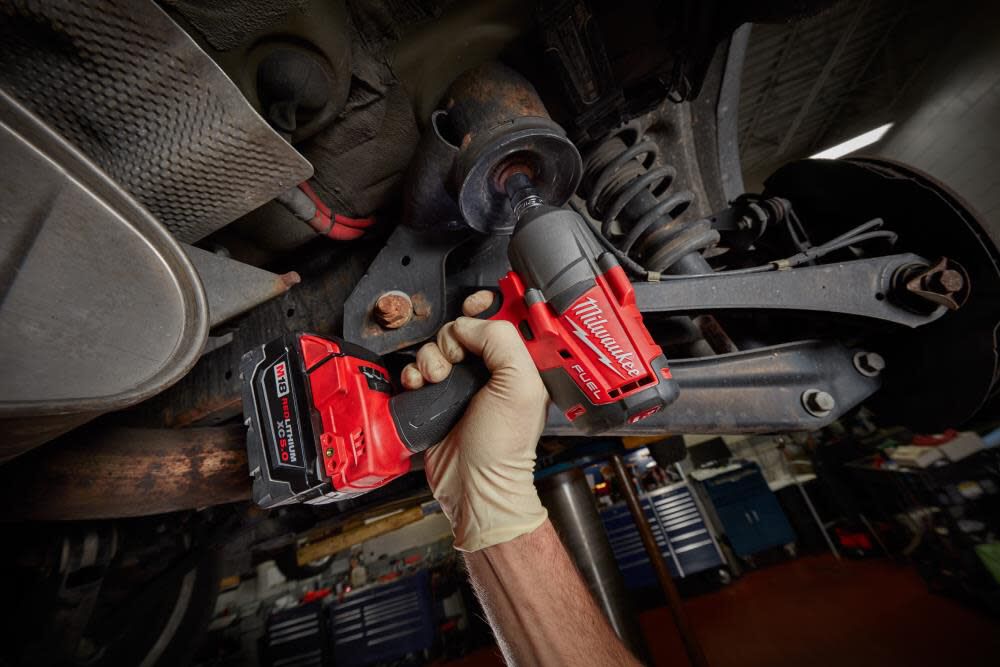 Milwaukee M18 FUEL Impact Wrench 1 2inch Friction Ring Kit Reconditioned 2861 82 Acme Tools