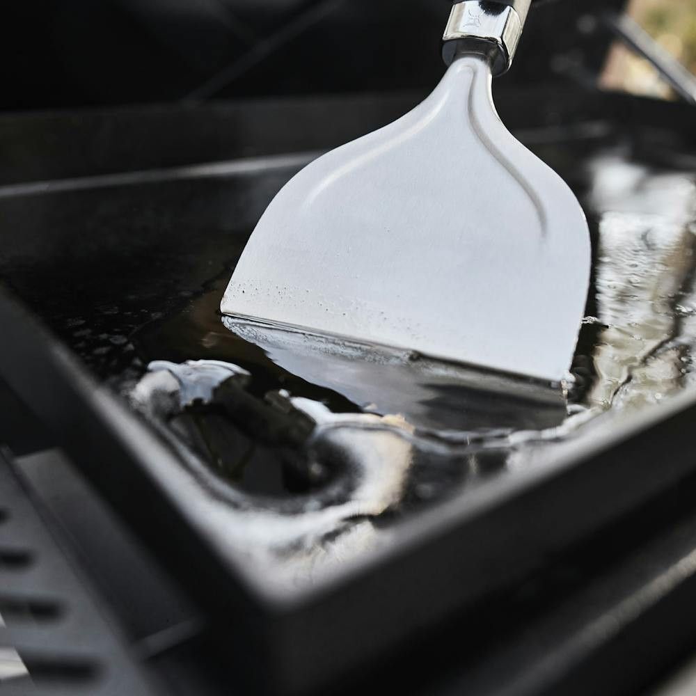 Weber Slate 28 Inch 3 Burners Liquid Propane Griddle, Black, large image number 4