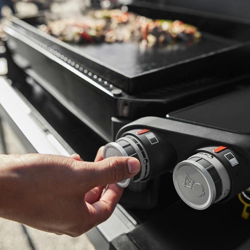 Weber Slate 22 Inch 2 Burners Liquid Propane Tabletop Griddle, Black, large image number 9