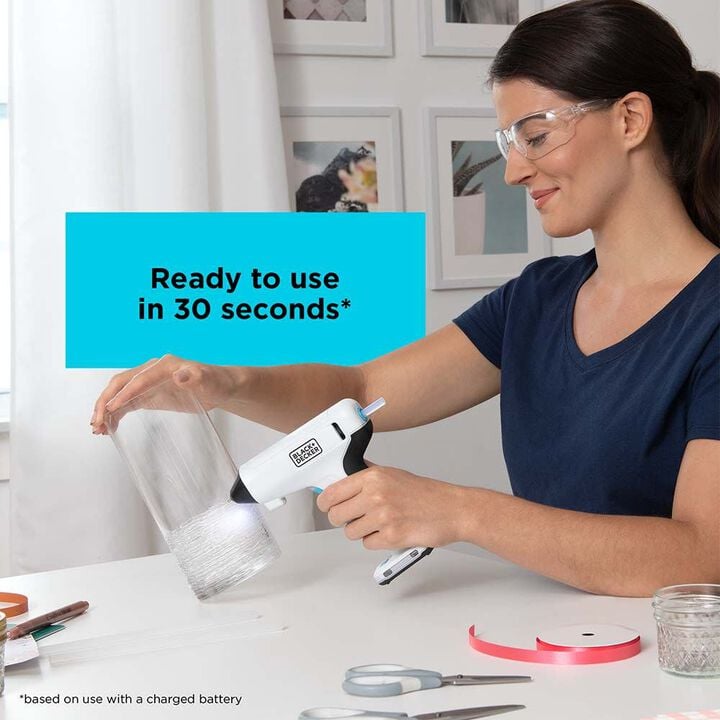 Black and Decker 4V MAX Cordless Glue Gun USB Rechargeable, large image number 7