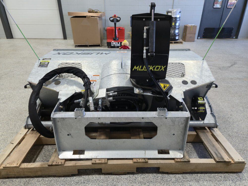 MUSKOX 84 Inch 17-50 GPM Hydraulic Snow Blower, large image number 6
