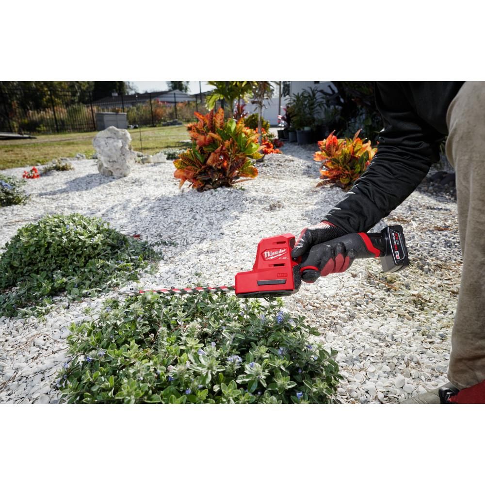 Milwaukee M12 FUEL 8inch Hedge Trimmer, large image number 12