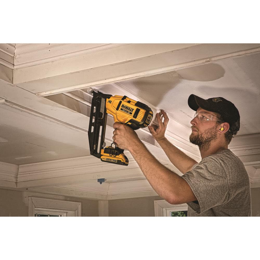 DEWALT 20 V MAX 16 Gauge Angled Cordless Finish Nailer Kit DCN660D1 Acme Tools