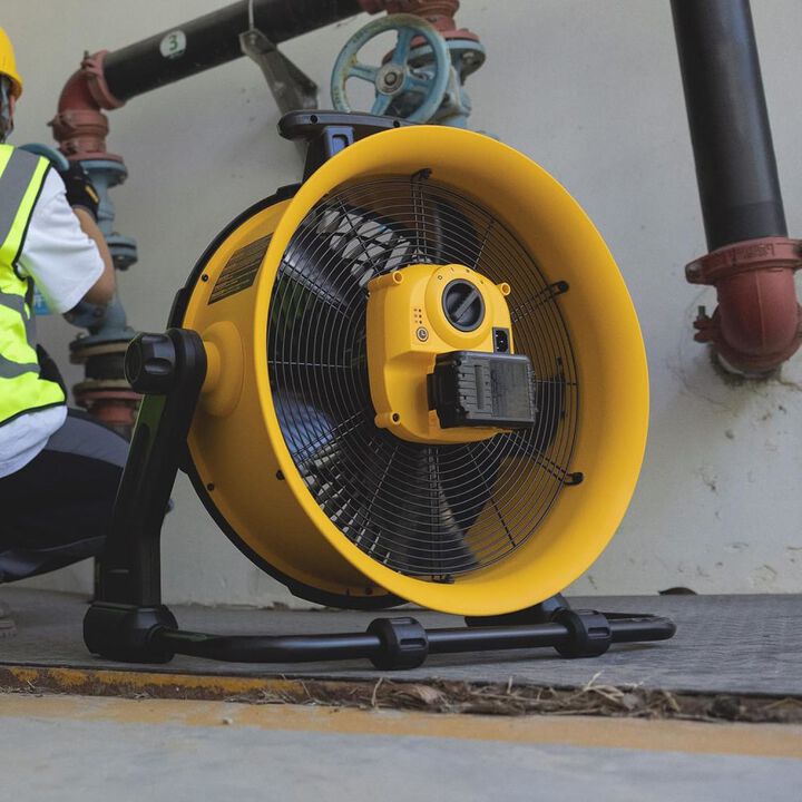 DEWALT 18 Inch 20V AC/DC 4000 CFM Drum Fan, large image number 13