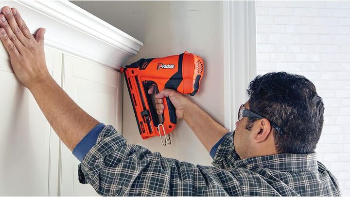 Paslode IM250A-Li2 Cordless 16 Gauge Battery Powered Angled Finish Nailer, large image number 3