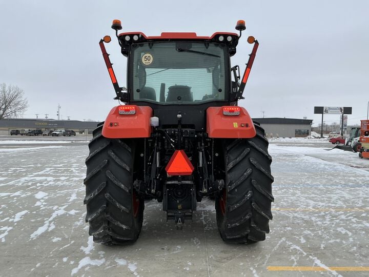 Kubota M8-201 Row Crop Tractor with Front Mount Snowblower Used 2019, large image number 4