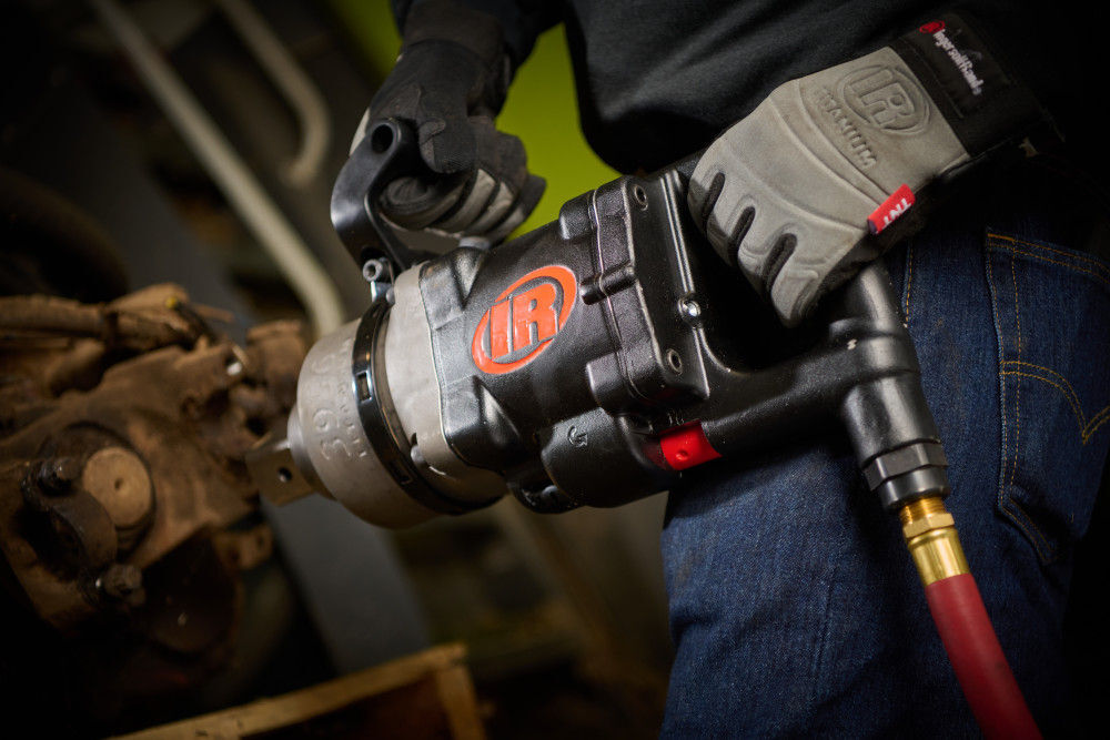 Ingersoll Rand 1-1/2 Inch Air Impact Wrench, 5450 Ft-Lb D-Handle, large image number 3