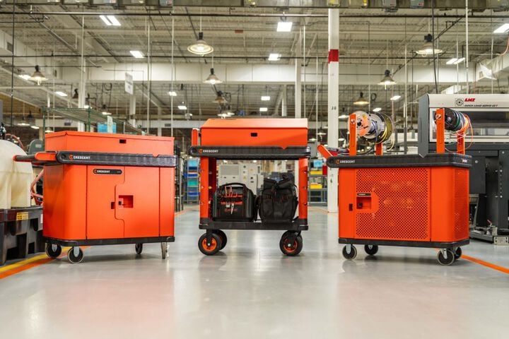 Crescent RAILWORKS 2 Shelf Industrial Utility Cart with 5 Inch Hard Casters, large image number 5