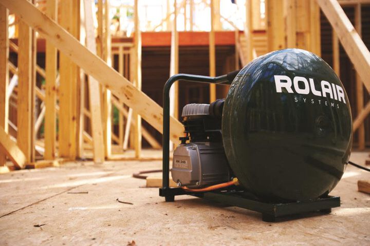 Rolair 2 HP (115V) 4.1 CFM@90PSI 4.5 Gall Vertical Pancake Compressor, large image number 1