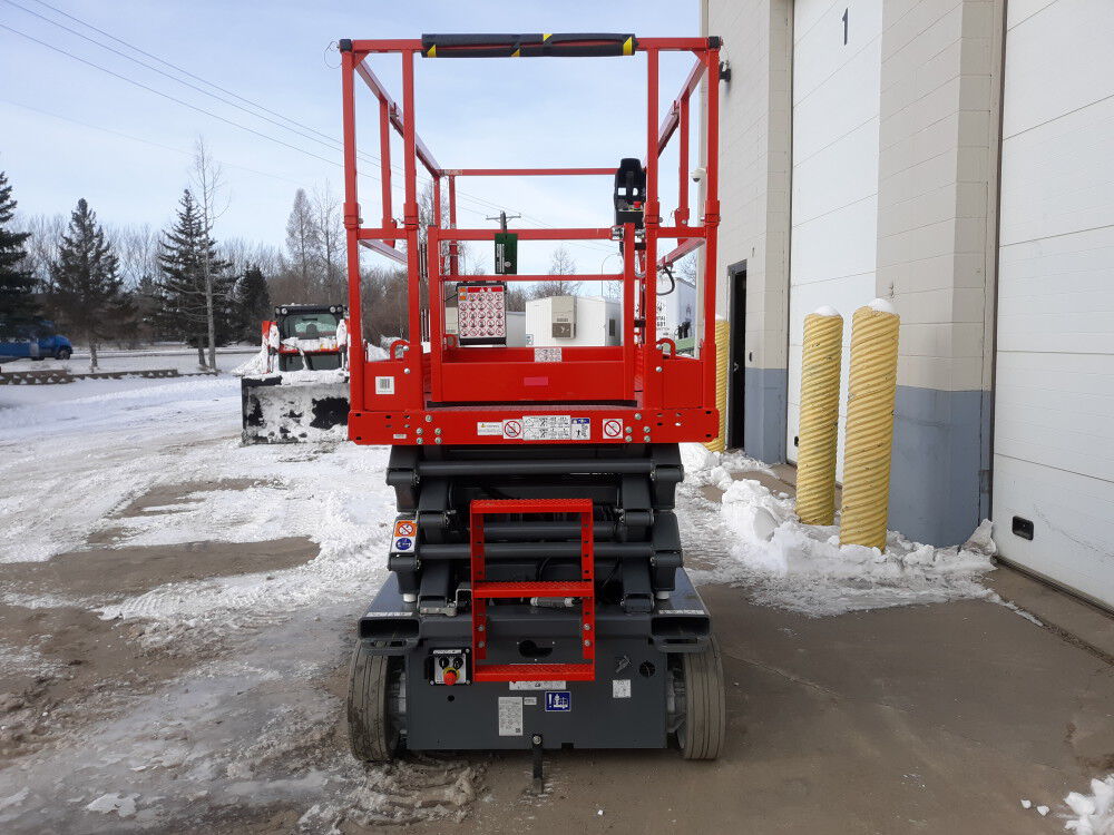 In the Nature of Things　Jack Stuler skyjack-26-ft-e-drive-electric