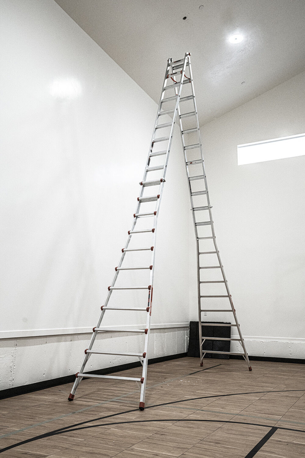 Little Giant Safety SkyScraper M21 Type-1A Aluminum Ladder