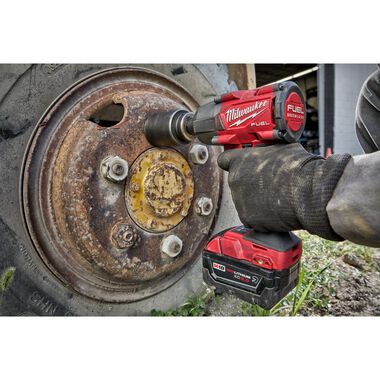 Milwaukee M18 FUEL 1/2inch Mid Torque Impact Wrench with Friction Ring Kit, large image number 9