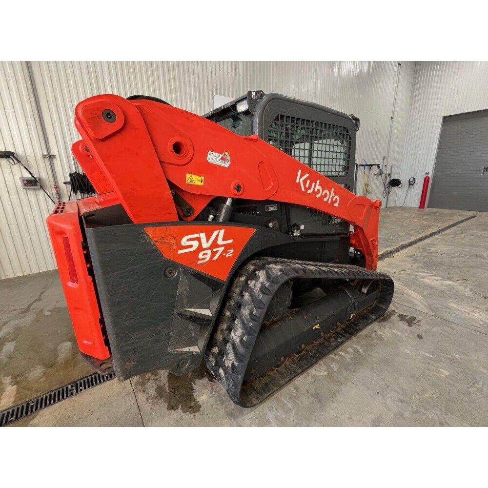 Kubota SVL97-2HFC 3769 cc Diesel Engine Compact Track Loader