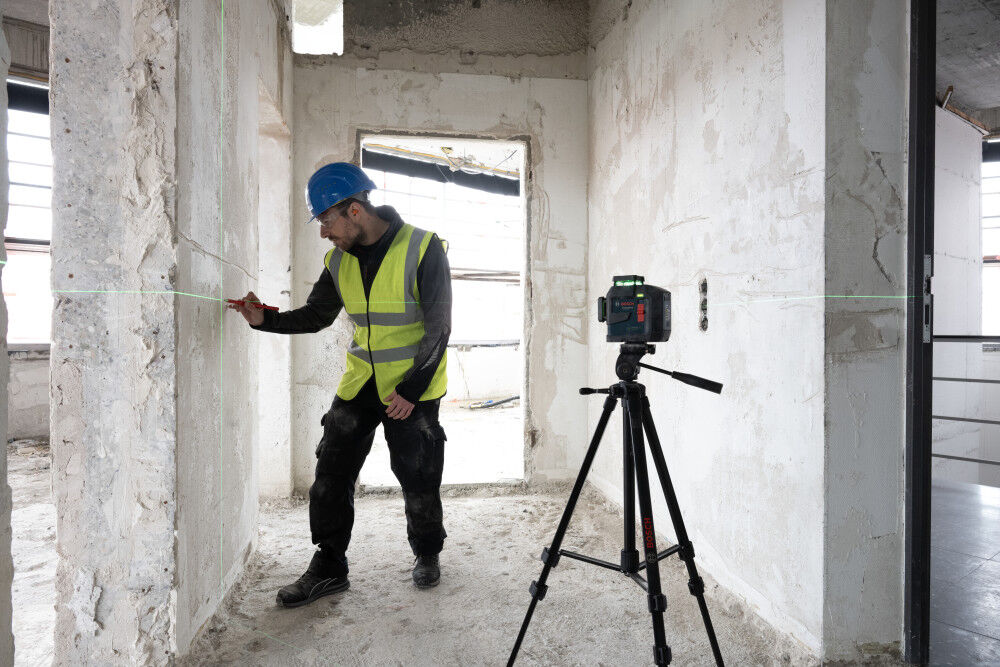 Bosch 3.7V 360-Degree Green-Beam Three-Plane Leveling and Alignment Laser, large image number 4