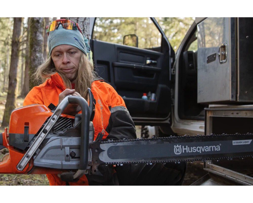 Husqvarna 592 XP 24 Inch and X-Cut C85 Chain 7.6HP Gas-Powered Chainsaw, large image number 11