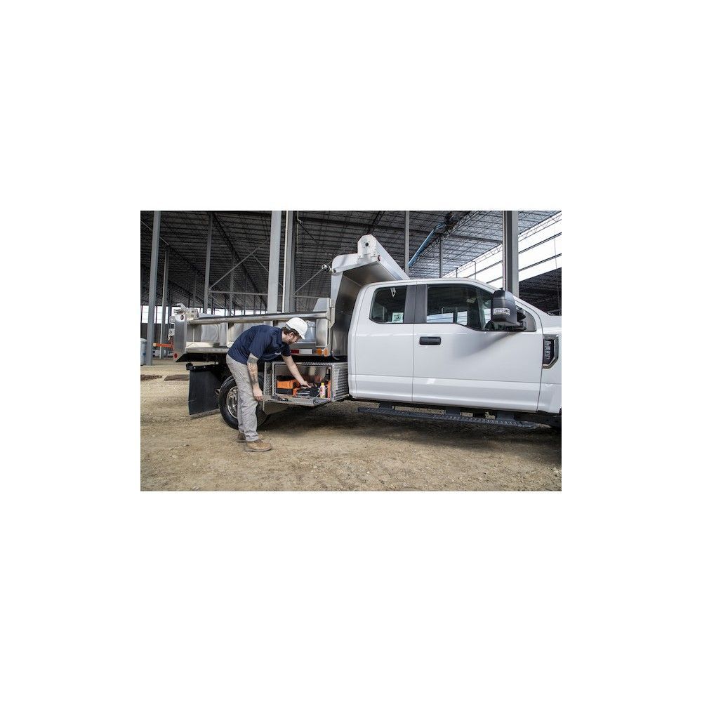 Buyers Products Company 18x18x48 Inch Diamond Tread Aluminum Underbody Truck Box, large image number 7