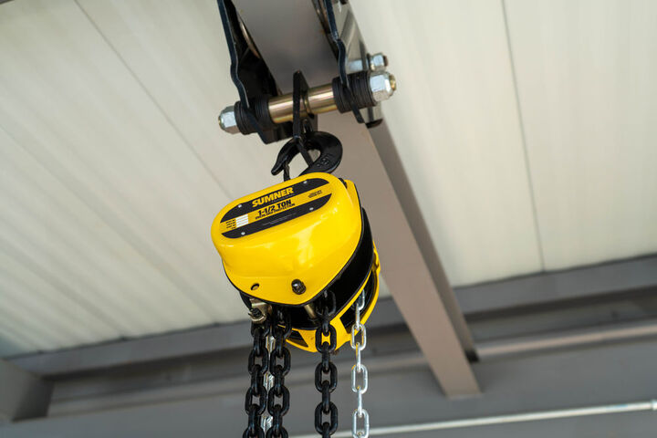 Sumner PCB150C10WO 1-1/2 Ton Chain Hoist 10 ft. Chain Fall with Overload Protection, large image number 2
