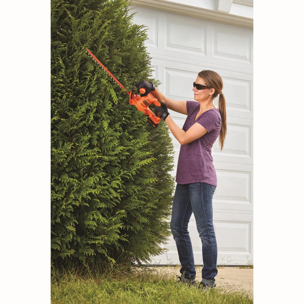 Black decker shop hedge trimmer 20v