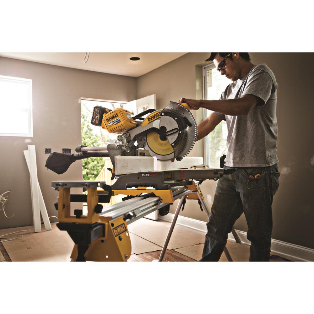 Dewalt flexvolt discount chop saw