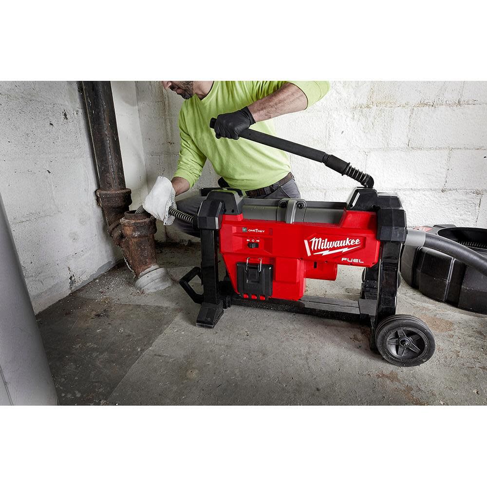Milwaukee sectional clearance machine