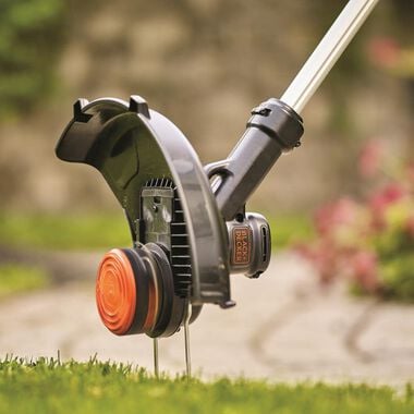 Black and Decker 40V MAX Cordless String Trimmer & Sweeper Combo Kit (LCC340C), large image number 2